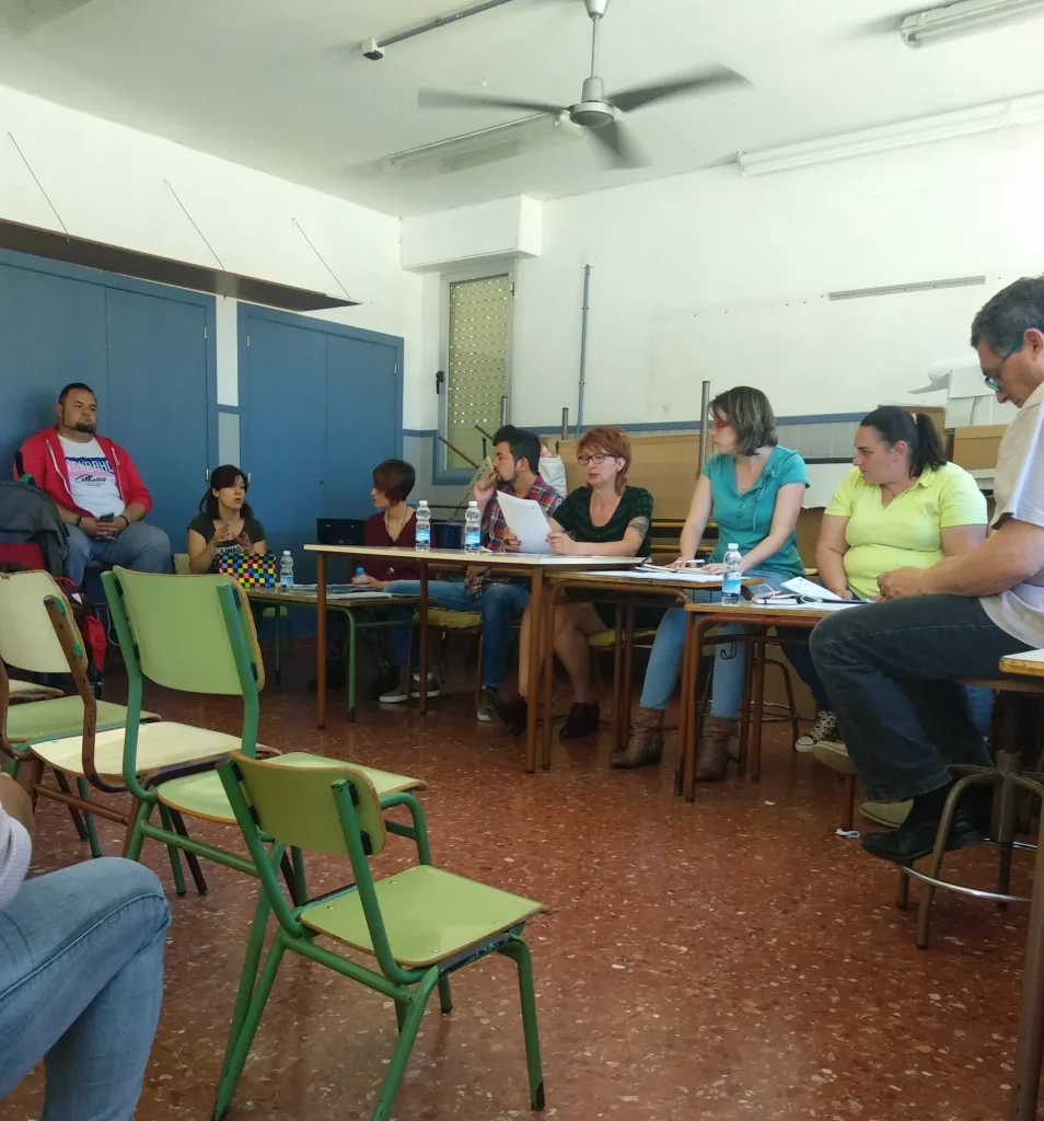 Cursos de educación financiera básica para adultos